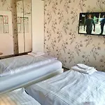 B & L Aparthotel 3*