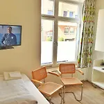B & L Aparthotel 3*