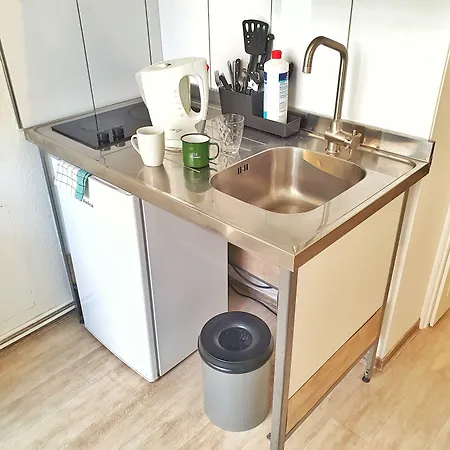 아파트호텔 B & L 3*