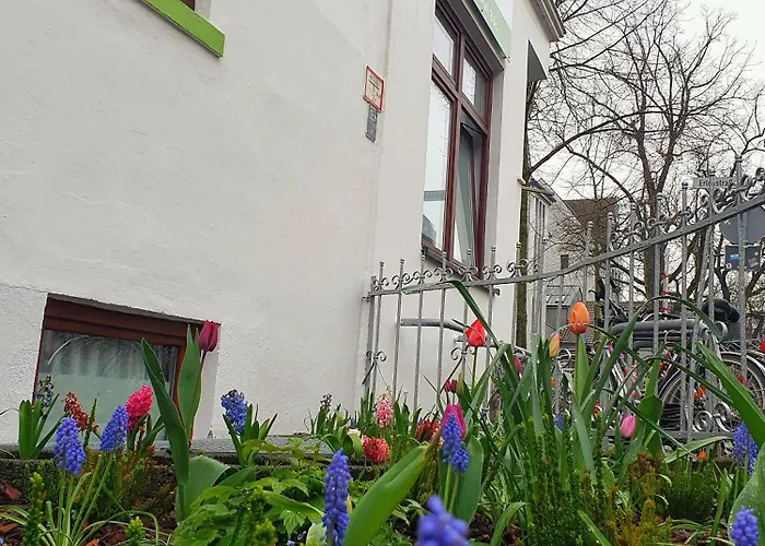 アパートホテル B & L 3*